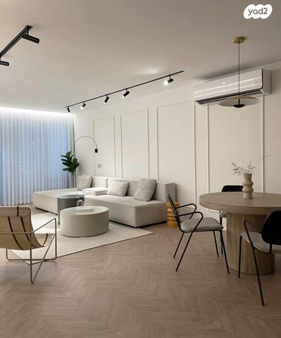 דירה, כפר סבא