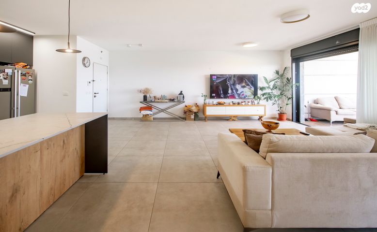 דירה, יונה וולך, גרין פארק החדשה, הוד השרון