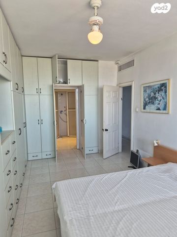 דירה, שדרות ניצה 10, צפון מערב מרכז העיר, נתניה