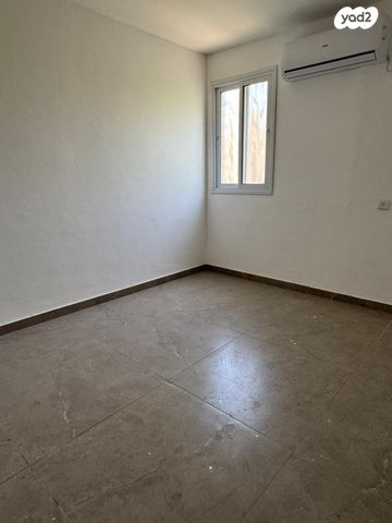 דירה, שכונה ו', באר שבע