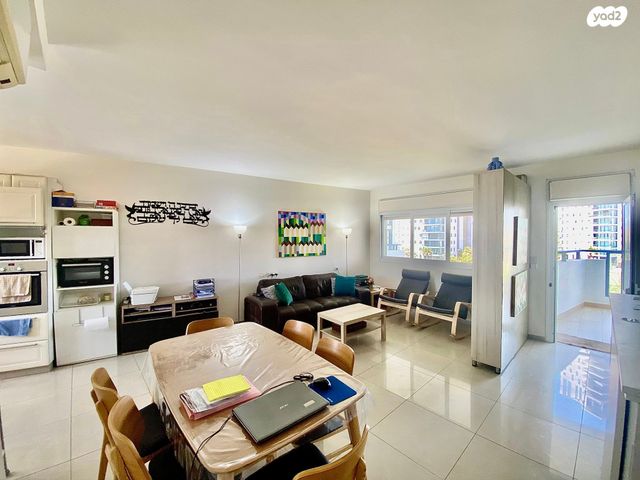 דירה, שדרות ברוך בוארון 6, גבעת אולגה, חדרה