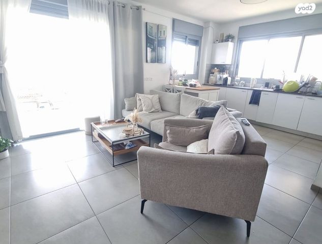 דירה, הצוקים, עין הים, חדרה