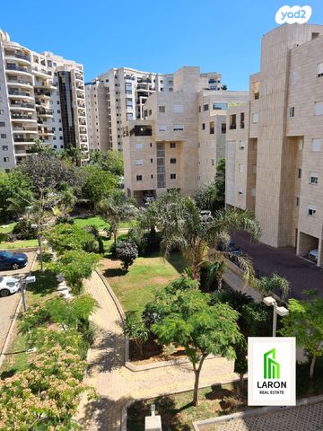 הגוש הגדול, רמת אביב החדשה, נופי ים