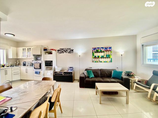 דירה, שדרות ברוך בוארון 6, גבעת אולגה, חדרה