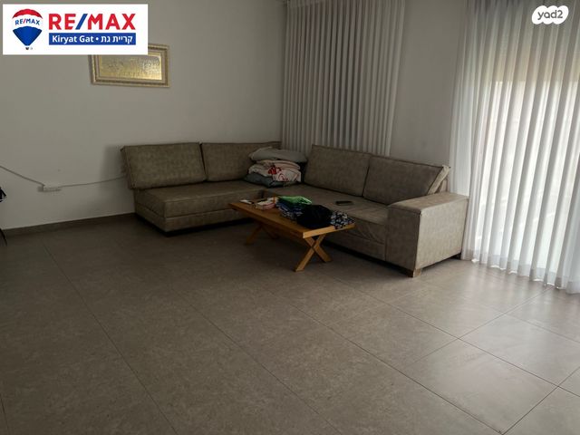 דירה, אסתר המלכה 1, כרמי גת, קרית גת