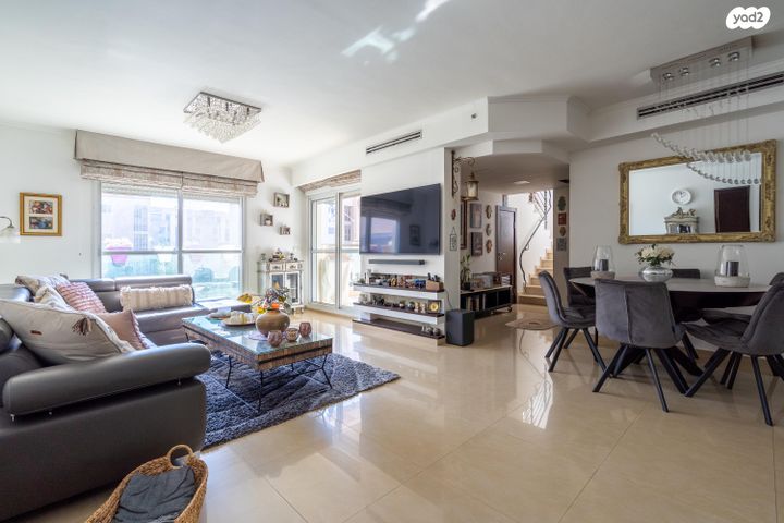 דופלקס, מיכל בת שאול, האמהות, שחמון, רובע 9, אילת