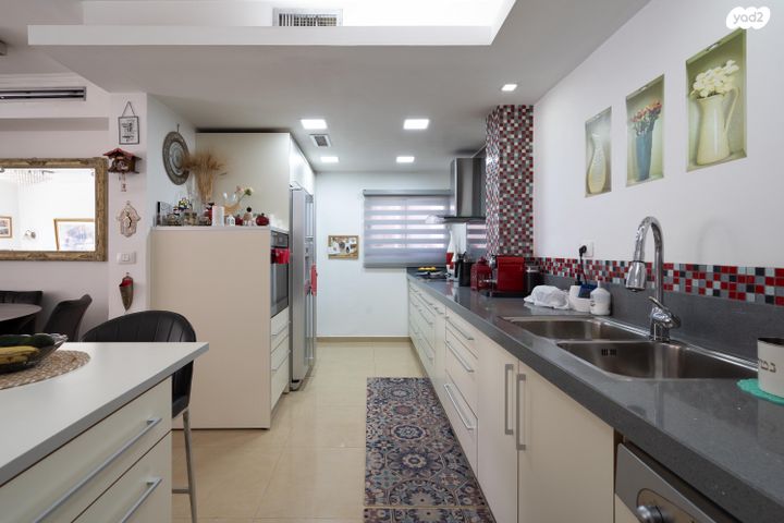 דופלקס, מיכל בת שאול, האמהות, שחמון, רובע 9, אילת