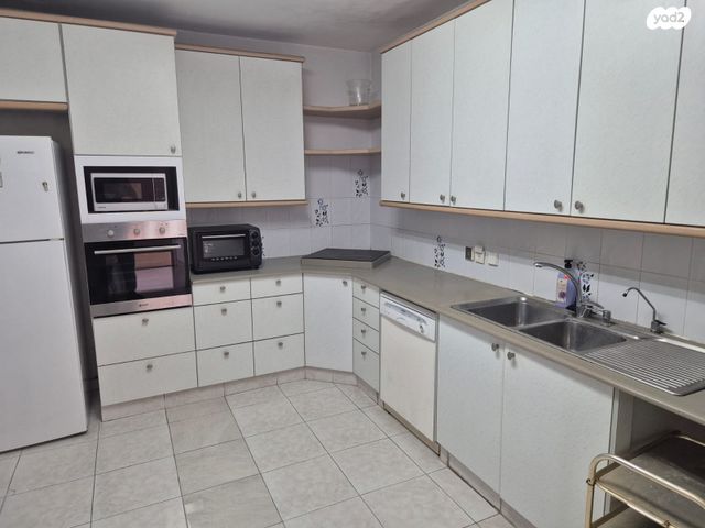 שדרות ניצה 10