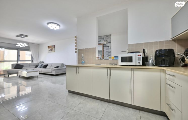 דירה, התורמוס, קרית ראשון, ראשון לציון