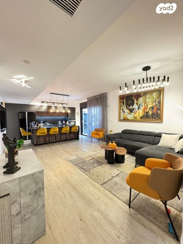 דירה, נווה גן, רמת השרון