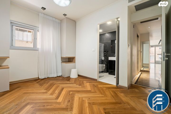 דירה, משה שרת, הצפון החדש - כיכר המדינה, תל אביב יפו