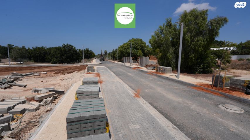 מגרשים, כפר שמריהו, כפר שמריהו