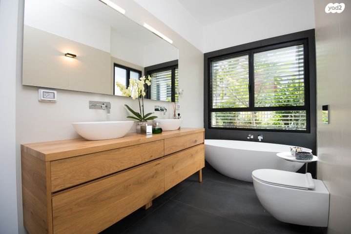 דו משפחתי, אלון, רמת השרון