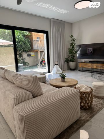 בית פרטי/ קוטג', האחדות 23, שרונה, כפר יונה