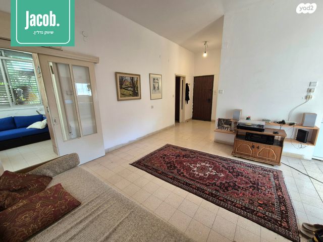 דירה, בר גיורא, הדר עליון, חיפה