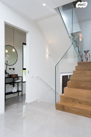 דו משפחתי, אלון, רמת השרון