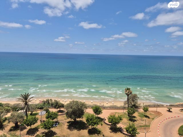 דירה, שדרות ניצה 10, צפון מערב מרכז העיר, נתניה