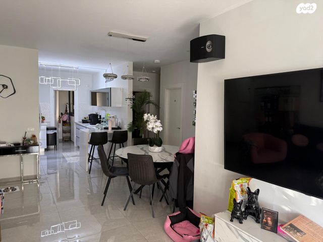 דירת גן, אבנר חי שאקי, גילה, ירושלים