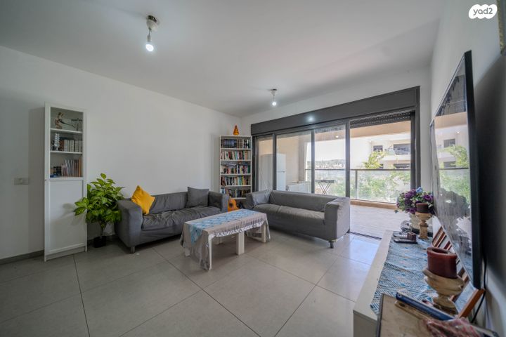 דירה, שוהם, אבני חן, חריש