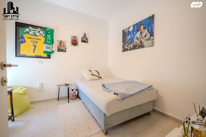 גג/ פנטהאוז, מעפילי אגוז 40, נווה חן, תל אביב יפו