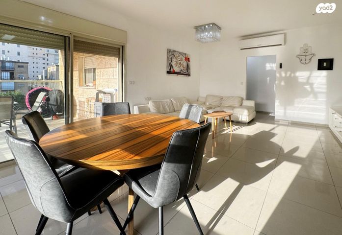 דירה, אליעזר בן יהודה, קרית אתא