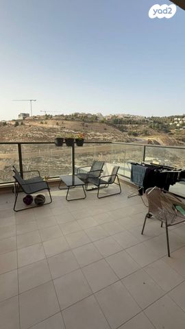 דירה, הכינור, גבעת זאב