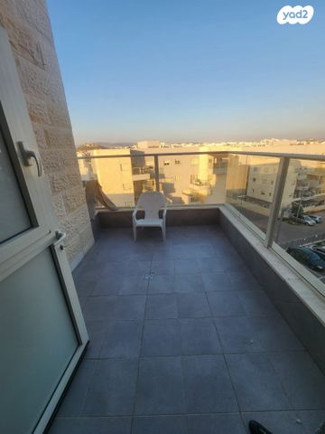 דירה, גפן, החורש, חריש