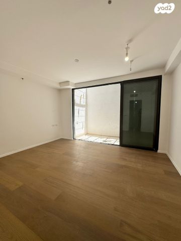 דירת גן, רמברנדט 20, הצפון החדש - דרום, תל אביב יפו