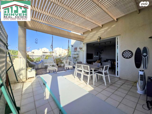 דופלקס, שדרות בגין, לב הפארק, רעננה