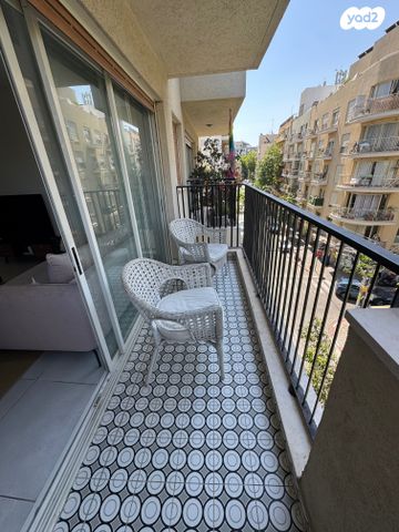 דירה, נחלת בנימין, פלורנטין, תל אביב יפו