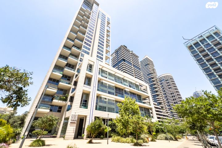 דירה, ניסים אלוני 5, צמרות איילון, פארק צמרת, תל אביב יפו