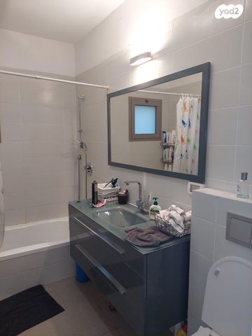 בית פרטי/ קוטג', ק"ם, רמת החייל, תל אביב יפו