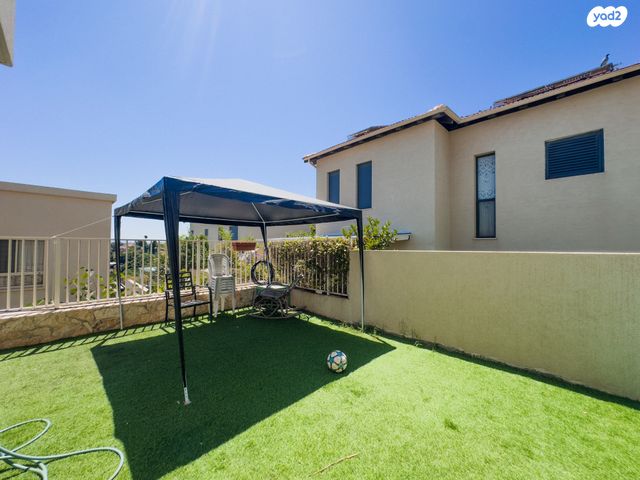 דו משפחתי, המגינים 5, מושבה מרכז, זכרון יעקב