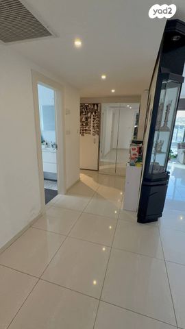 דירה, הכינור, גבעת זאב