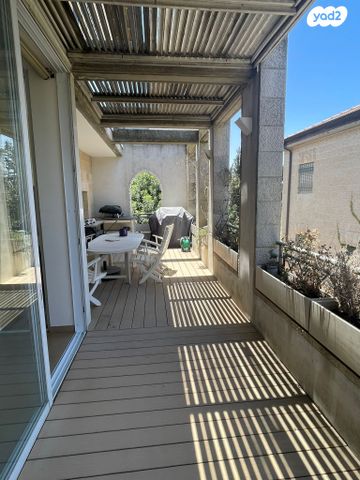 דופלקס, ירושלים