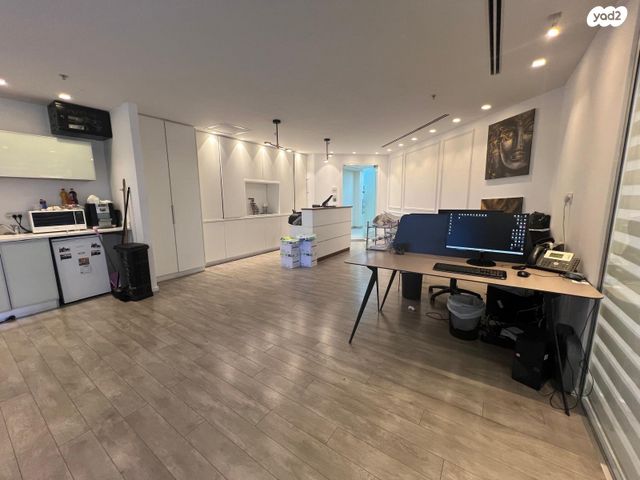 משרדים, משה לוי, מב"ת מערב, אזור תעשייה חדש, ראשון לציון