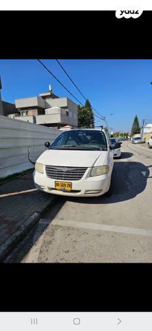 מודעת רכב קרייזלר וויאג'ר