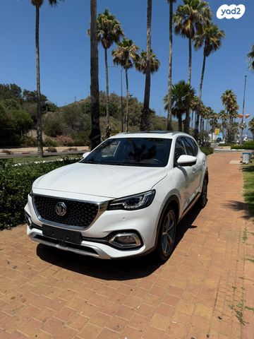 מודעת רכב אם ג'י EHS PHEV