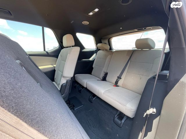 שברולט טראוורס