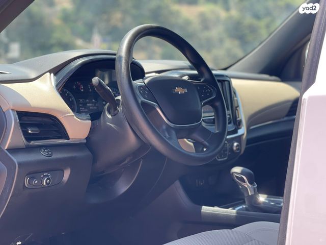 שברולט טראוורס