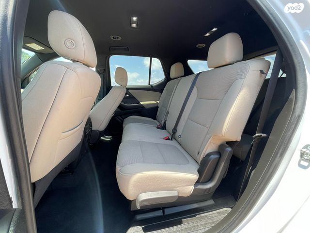 שברולט טראוורס