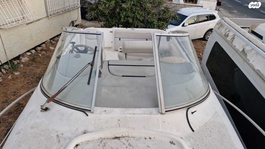 יאכטות - סירות מנוע