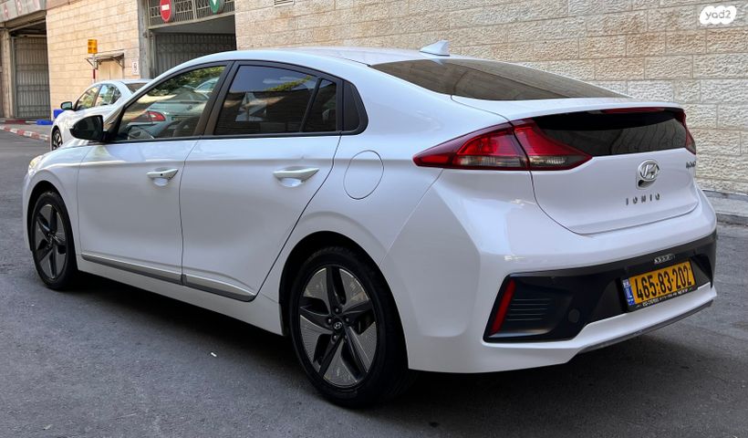 יונדאי איוניק