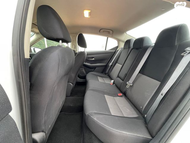 ניסאן סנטרה