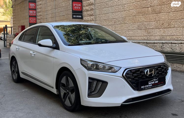 יונדאי איוניק