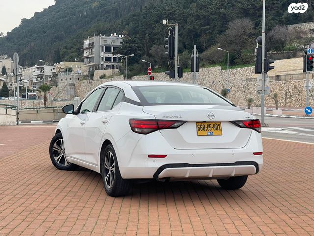 ניסאן סנטרה