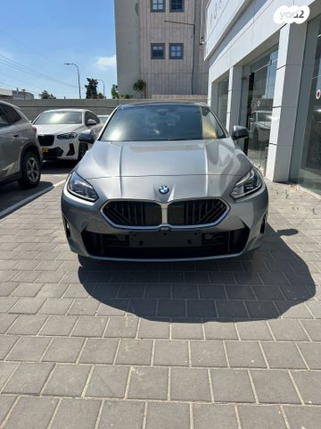 מודעת רכב ב מ וו סדרה 1