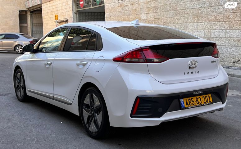 יונדאי איוניק