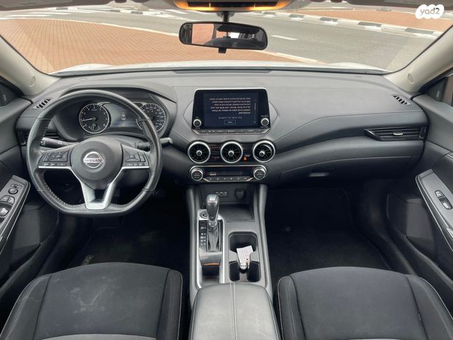 ניסאן סנטרה