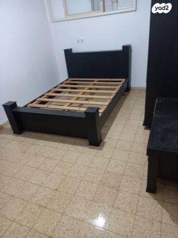נתן אלבז 144
